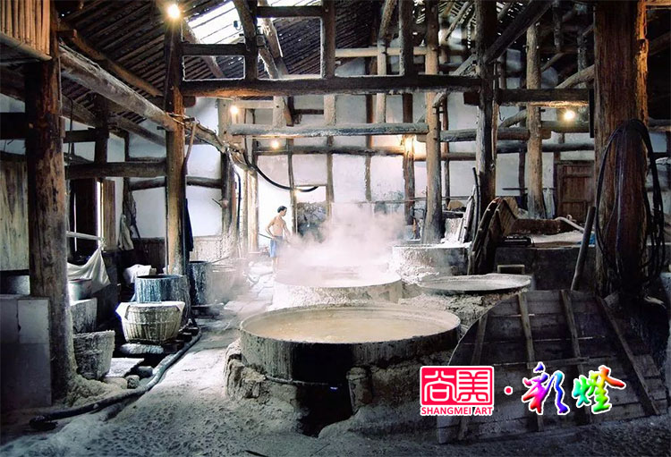 千年鹽都何以成為享譽(yù)天下的“南國(guó)燈城”？——古法熬鹽