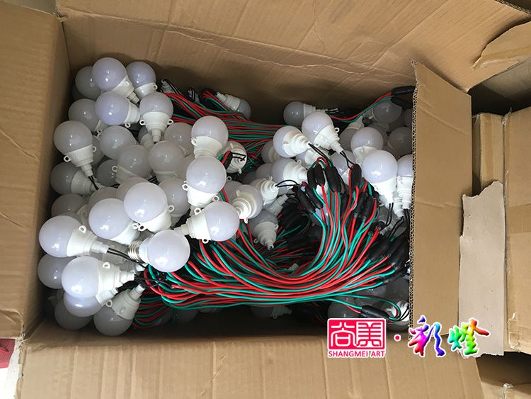 自貢彩燈、花燈專用防水燈泡與普通LED燈泡的區(qū)別