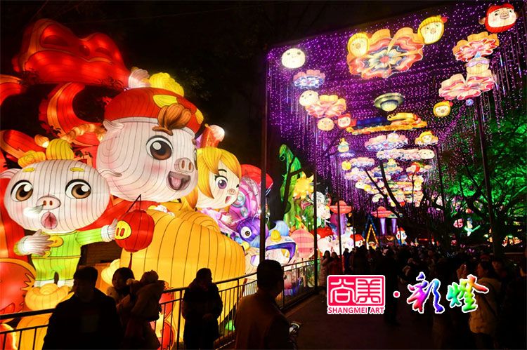 自貢彩燈體現(xiàn)了中國人的哪些民俗文化情感？